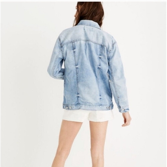 Madewell Oversized Jean Jacket in Junction Wash: Distressed Edition. Size XL - Picture 3 of 11